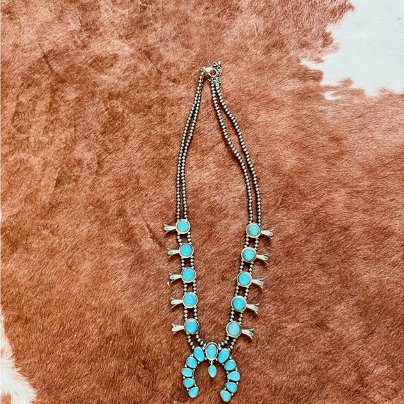 Squash Blossom Women's Necklace Costume Jewelry - Picture 2 of 6